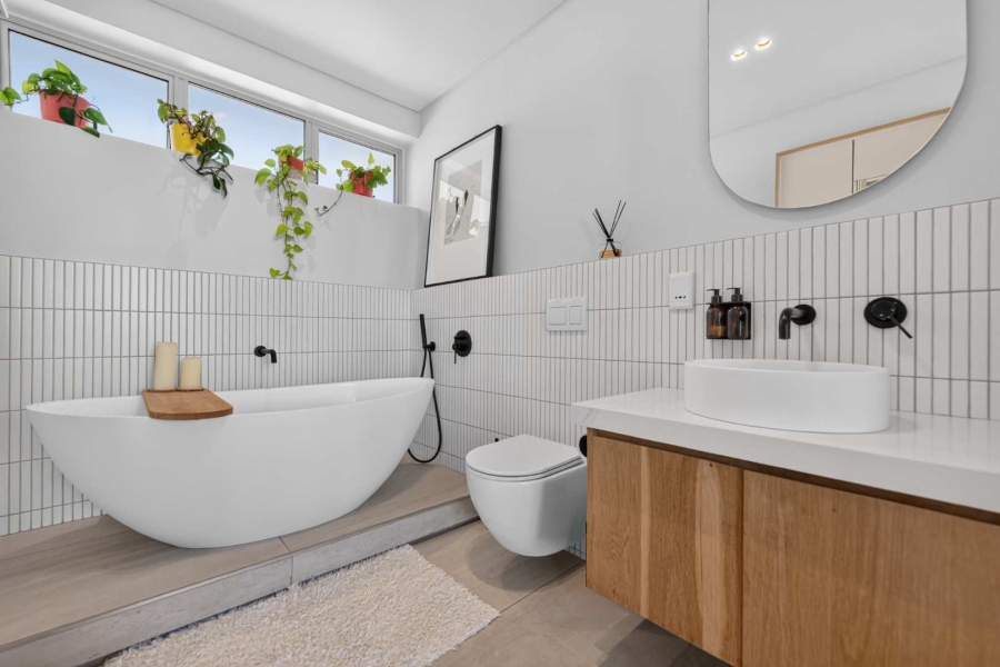 1 Bedroom Property for Sale in Sea Point Western Cape